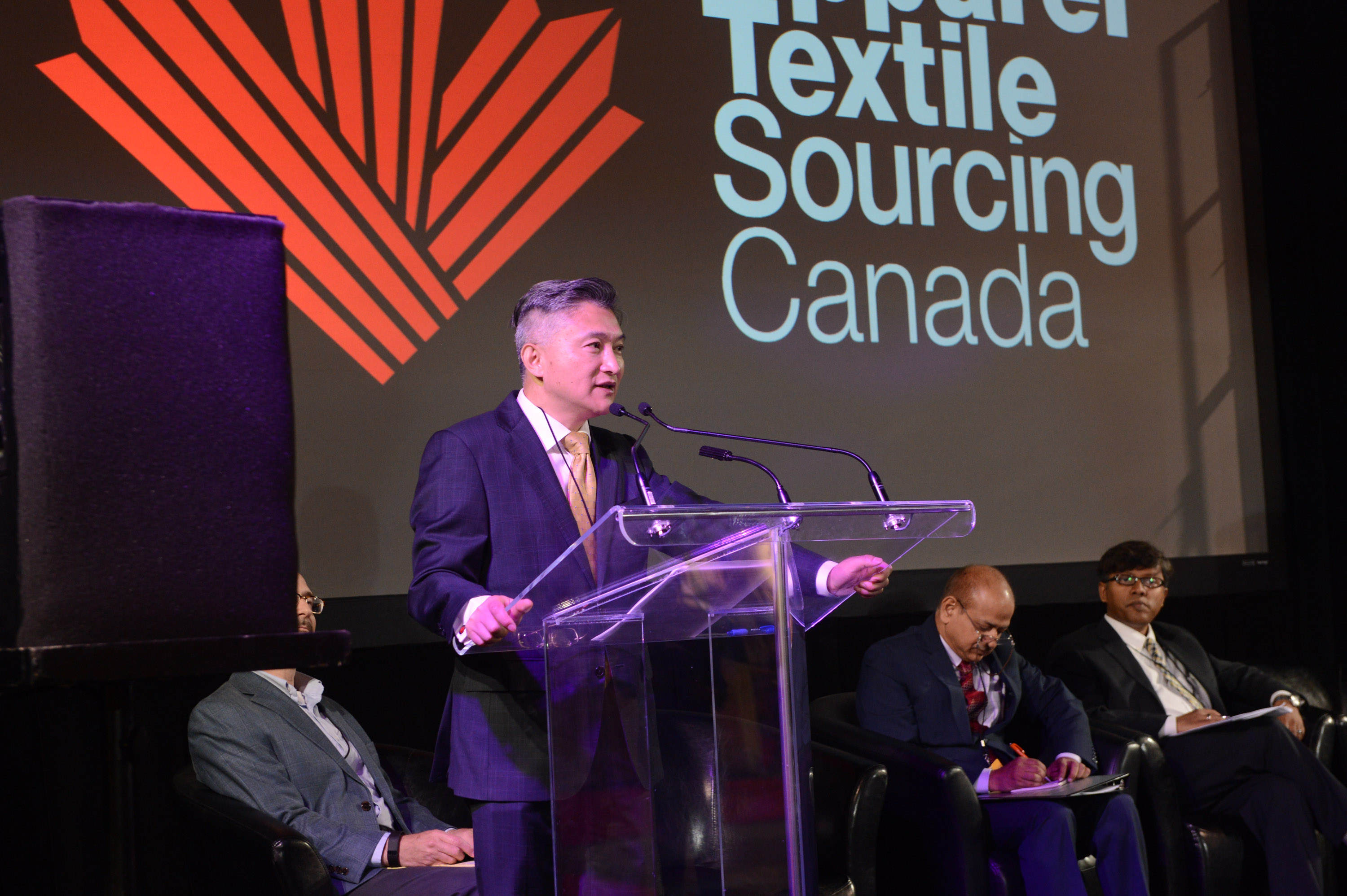 YYZ_1905.jpg IMG_Pre